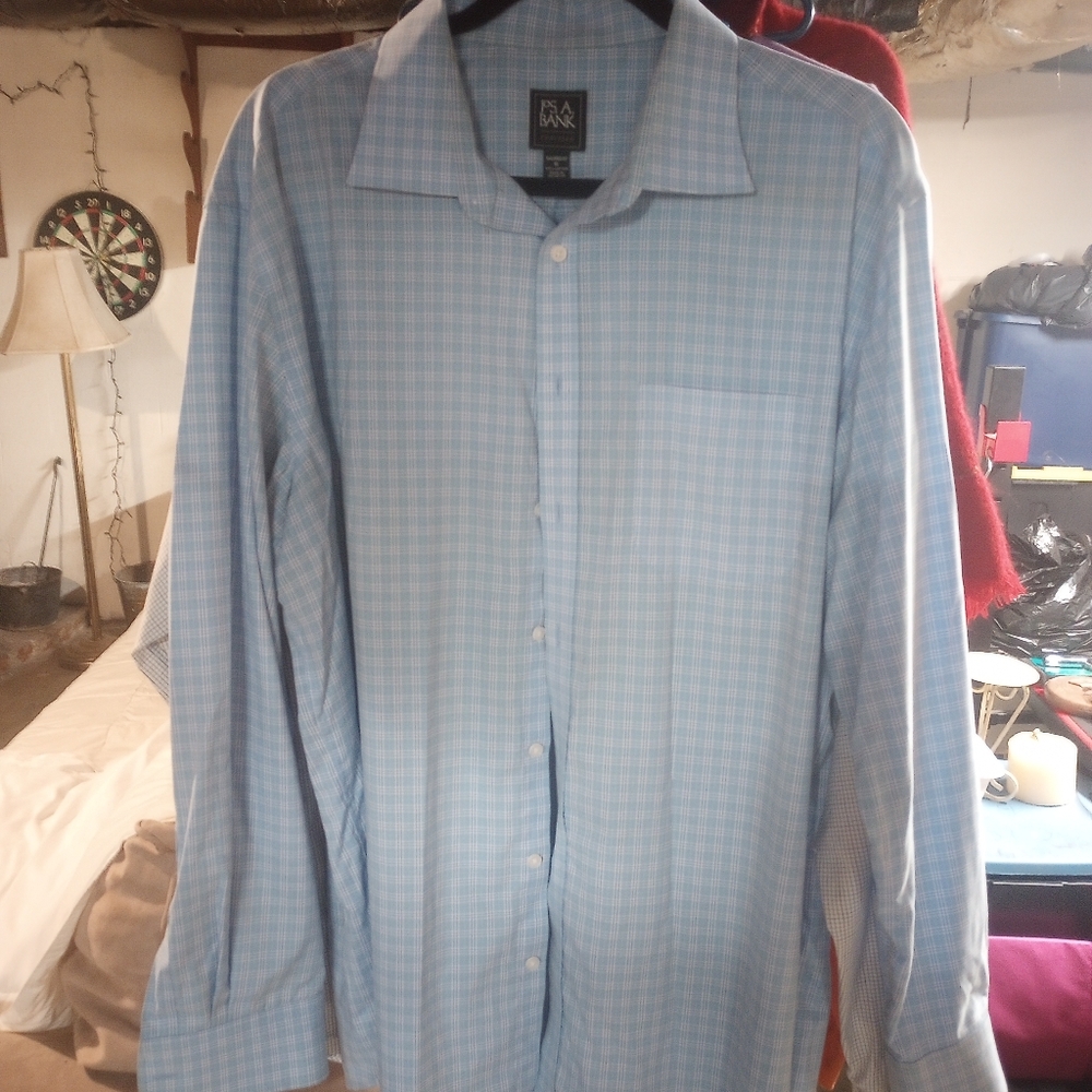 Men's long sleeve dress shirts from Joseph A banks